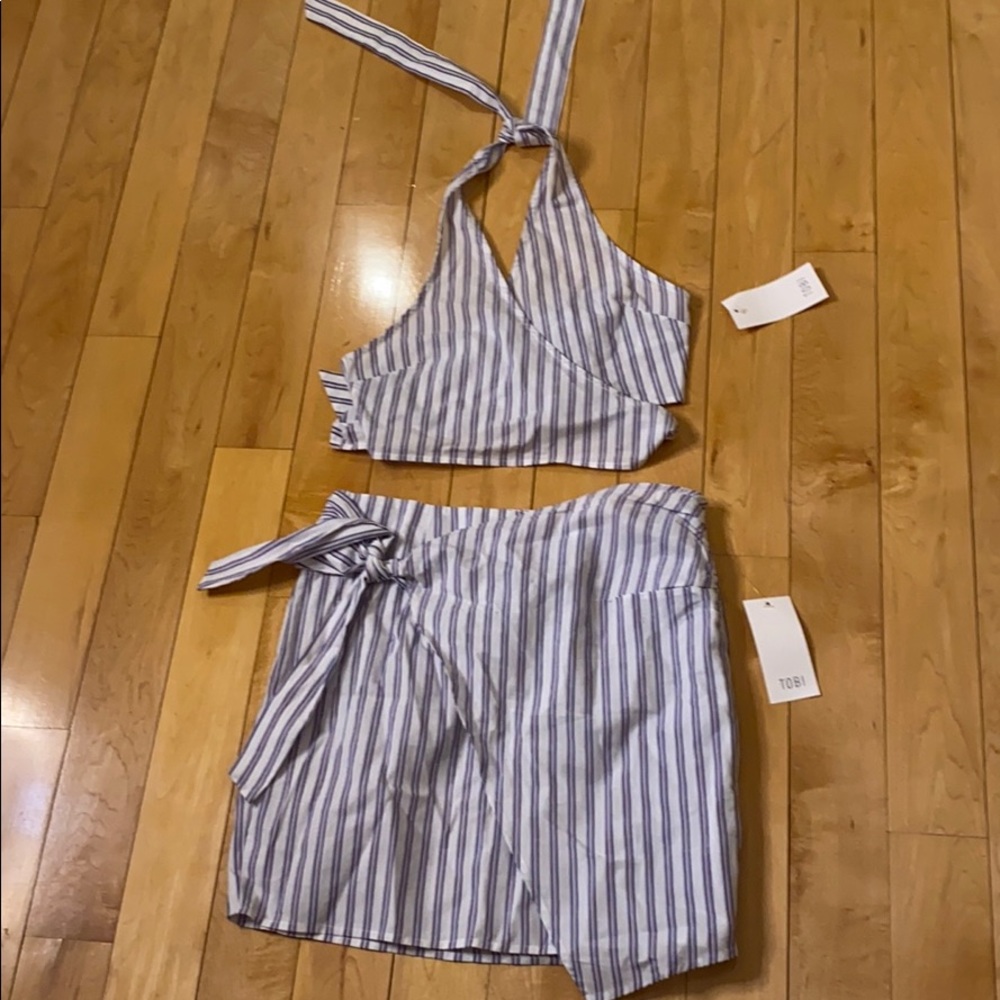 Tobi two piece set. White, blue and Nantucket red